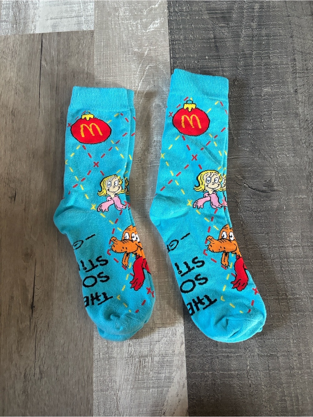 💙NEW McDonald's 2 PAIRS Grinch Blue Crew Socks